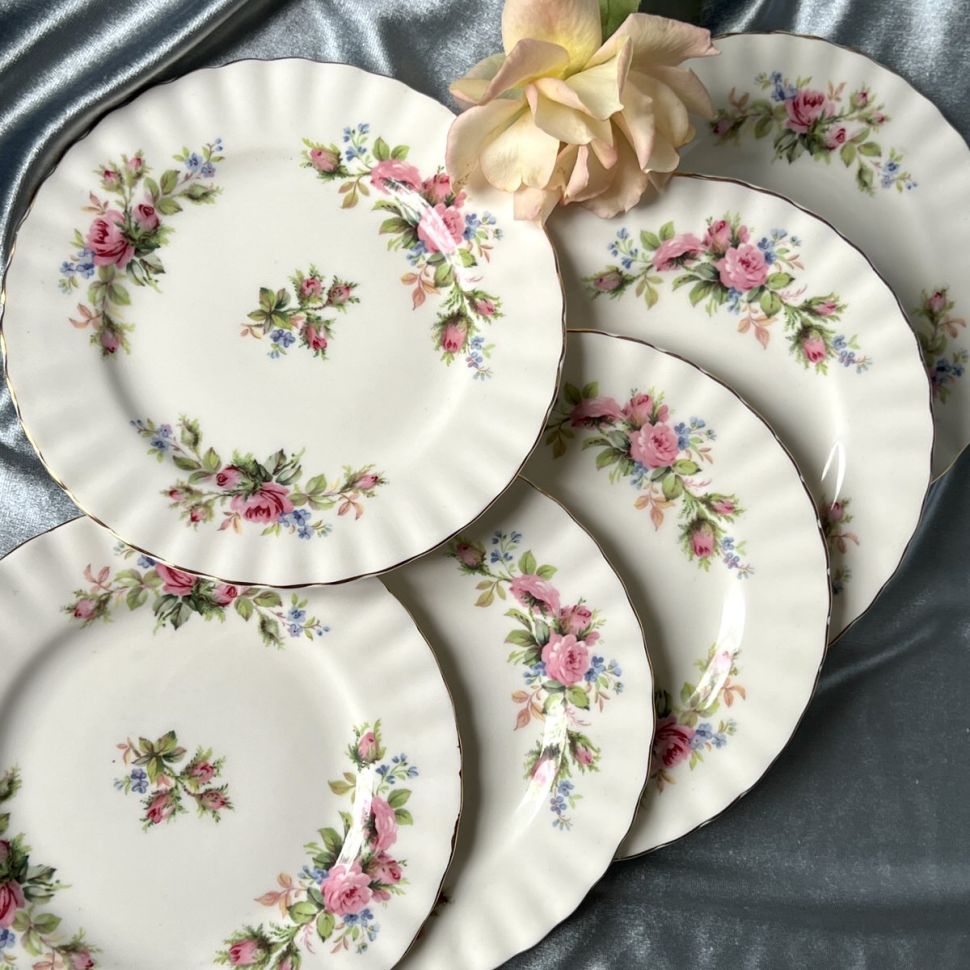 Тарелка Royal Albert Moss Rose 21 см Англия 1960-1970 гг.  