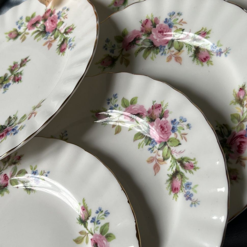 Тарелка Royal Albert Moss Rose 21 см Англия 1960-1970 гг.  