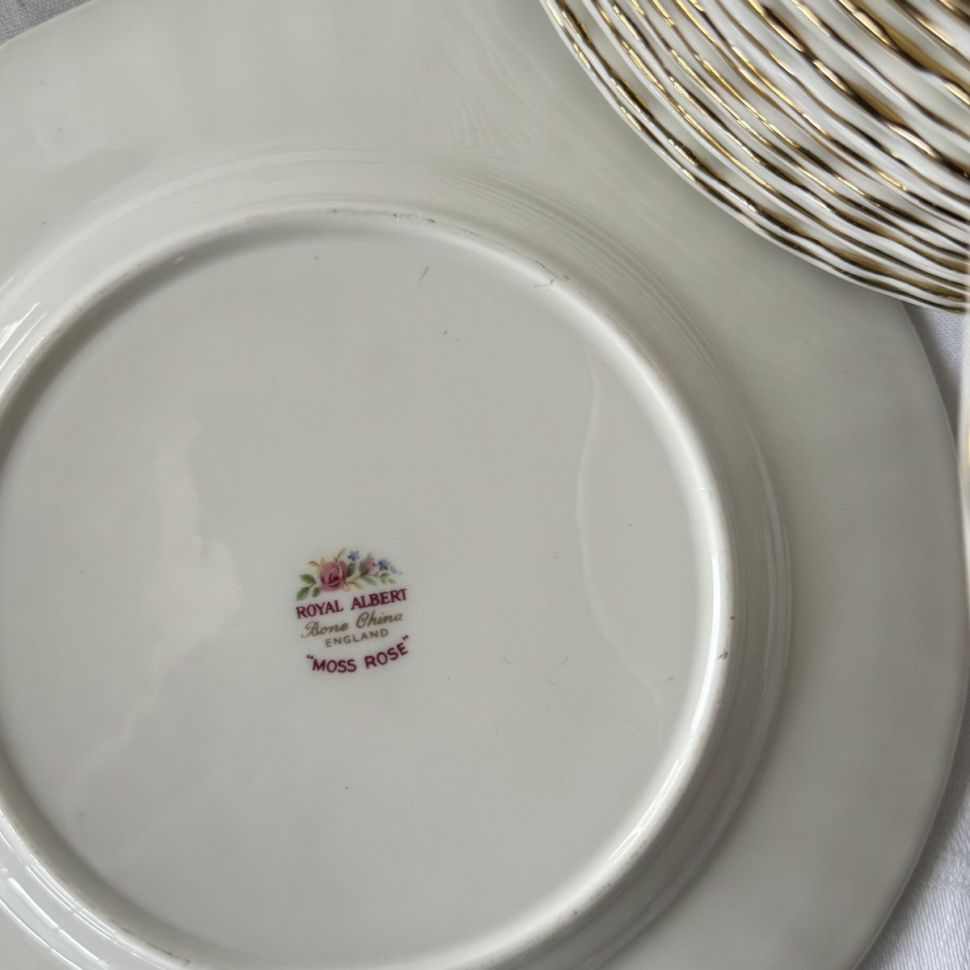 Тарелка Royal Albert Moss Rose 21 см Англия 1960-1970 гг.  