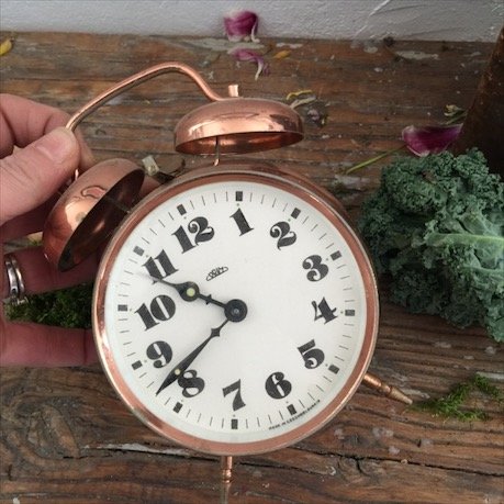 Часы-будильник медный на ножках DRIM