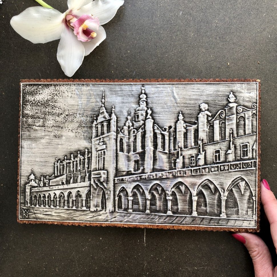 Панно чеканка по металлу на доске Дворец, с подвесом