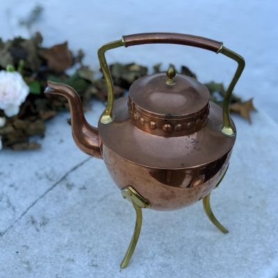 Чайник кофейник на латунных ножках