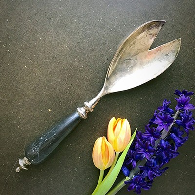 Ложка салатная большая мельхиор и камень