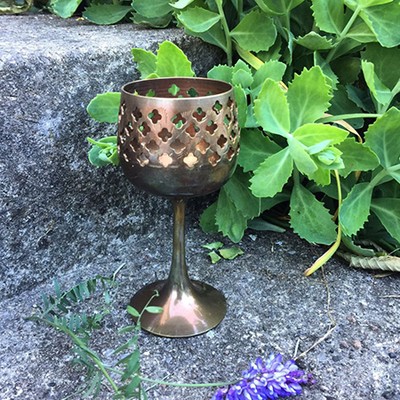 Подсвечник Бокал резной на высокой ножке латунь