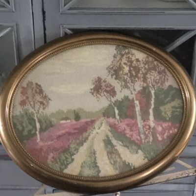 Картина вышивка 42х51 см в деревянной раме под стеклом