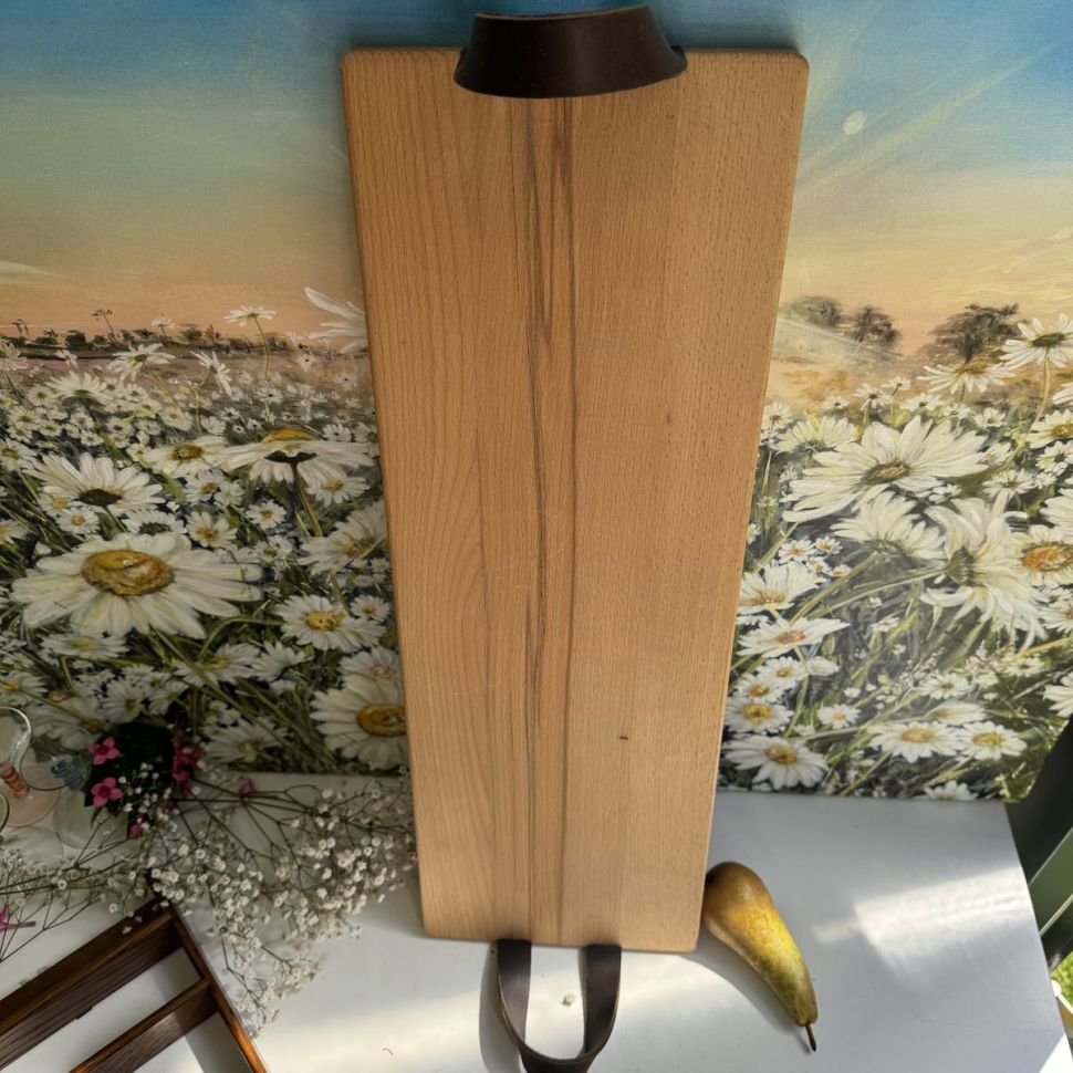 Доска для подачи и разделки 20х59 см бук с кожаными ручками