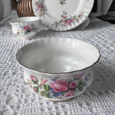 Сахарница Royal Albert Moss Rose 9 см Англия 1960-1970 гг.   