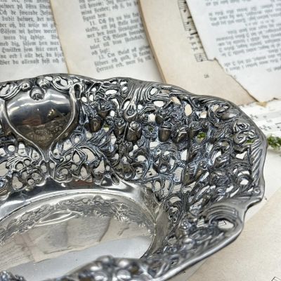 Фруктовница конфетница Розы Англия мельхиор