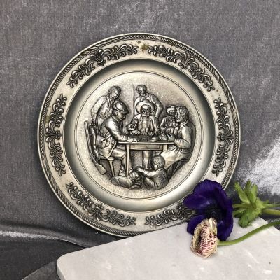 Тарелка олово Игра в карты 26 см