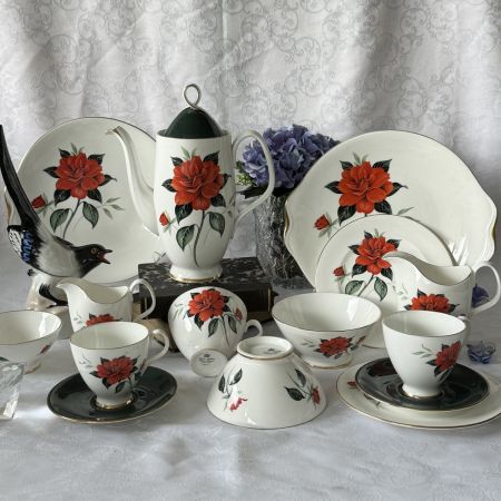 Кофейник Royal Albert Tahiti 1950-1960 гг 0,9 л Англия 