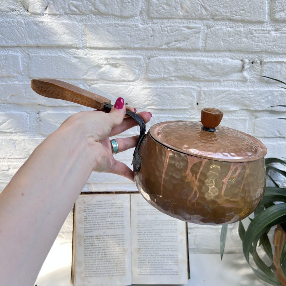 Ковш медный 1,6 л с крышкой деревянная ручка