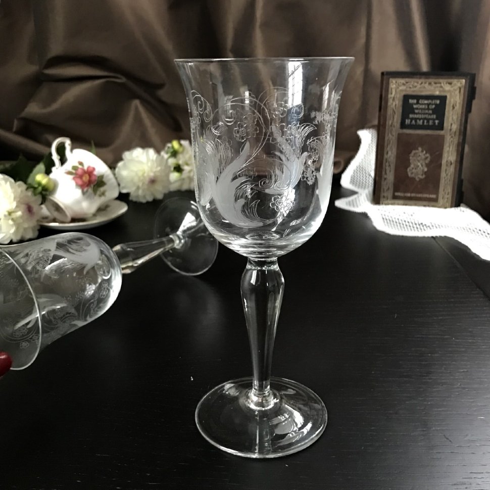 Бокал для вина с узором хрусталь