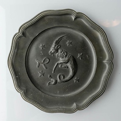Тарелка Козерог, олово