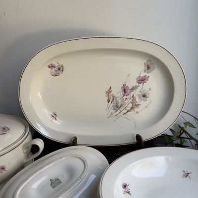 Блюдо Maastricht Petrus Regout Полевые цветы 32 см Голландия 125 лет