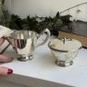 Сахарница с крышкой и молочник набор 2 предмета серебрение Нидерланды