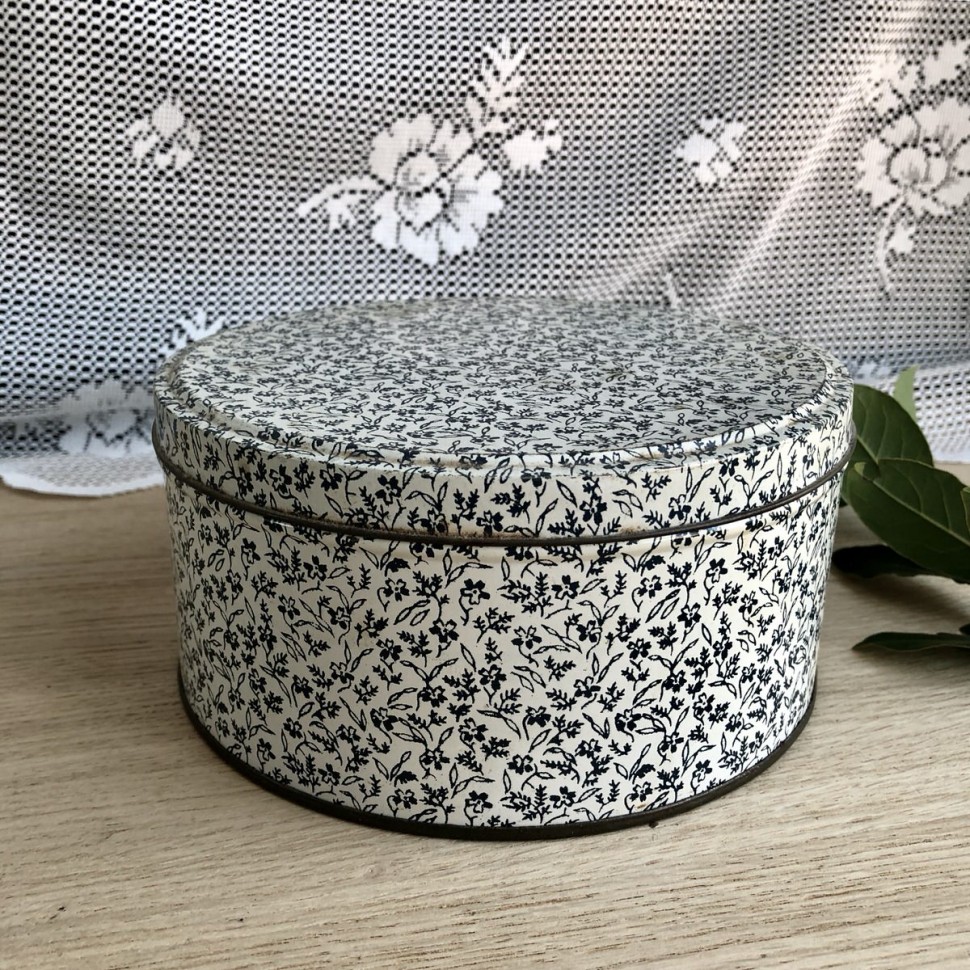 Жестяная коробка круглая