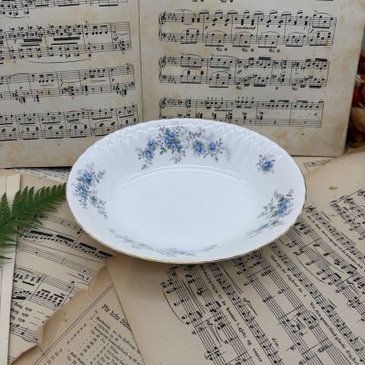Салатник овальный Royal Albert Blue Blossom 23 см Англия