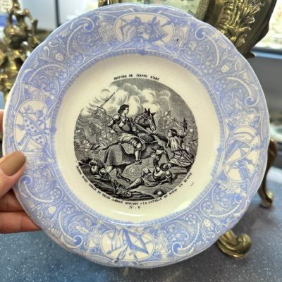 Тарелка Gien История Жанны Д'Арк мотив №8 20 см фарфор Франция      