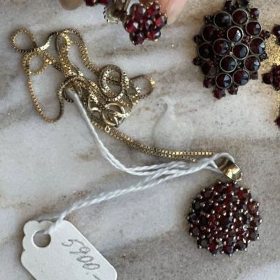 Кулон на цепочке 2 см гранат 