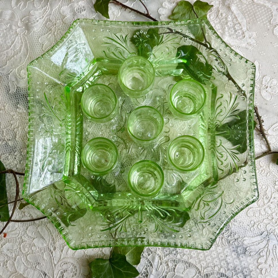 Стопка 25 см урановое стекло