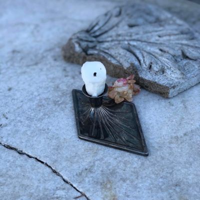 Подсвечник для тонкой свечи, патина