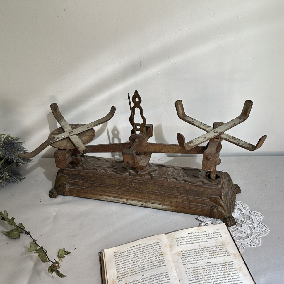 Весы рыночные старинные без чаш на 10 кг чугун