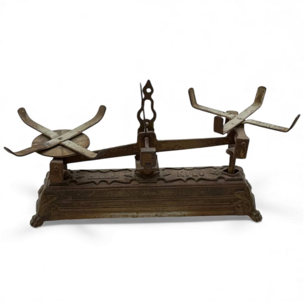 Весы рыночные старинные без чаш на 10 кг чугун