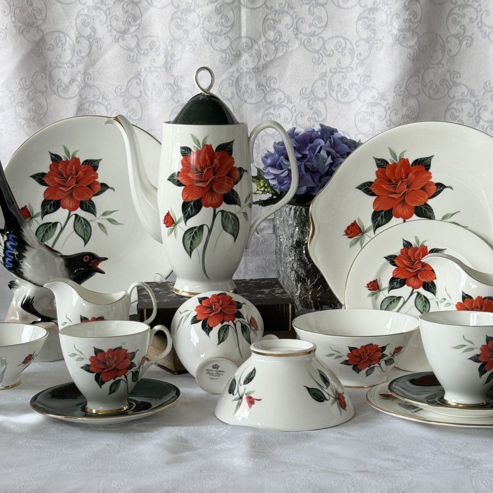 Сахарница Royal Albert Tahiti 1950-1960 гг 12 см Англия