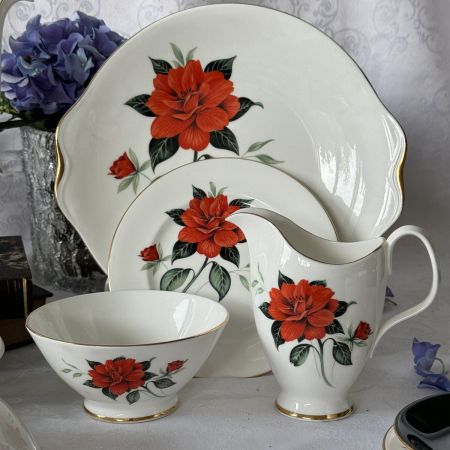Сахарница Royal Albert Tahiti 1950-1960 гг 12 см Англия