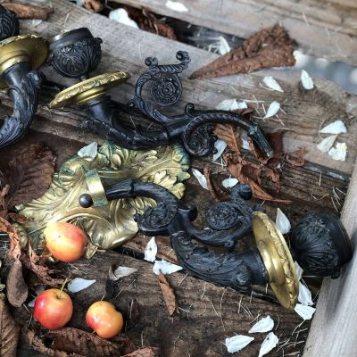 Подсвечник настенный Черная ветвь сломано крепление