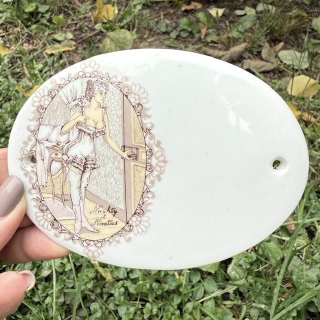 Табличка на дверь в дамскую комнату Limoges 13 см фарфор Франция