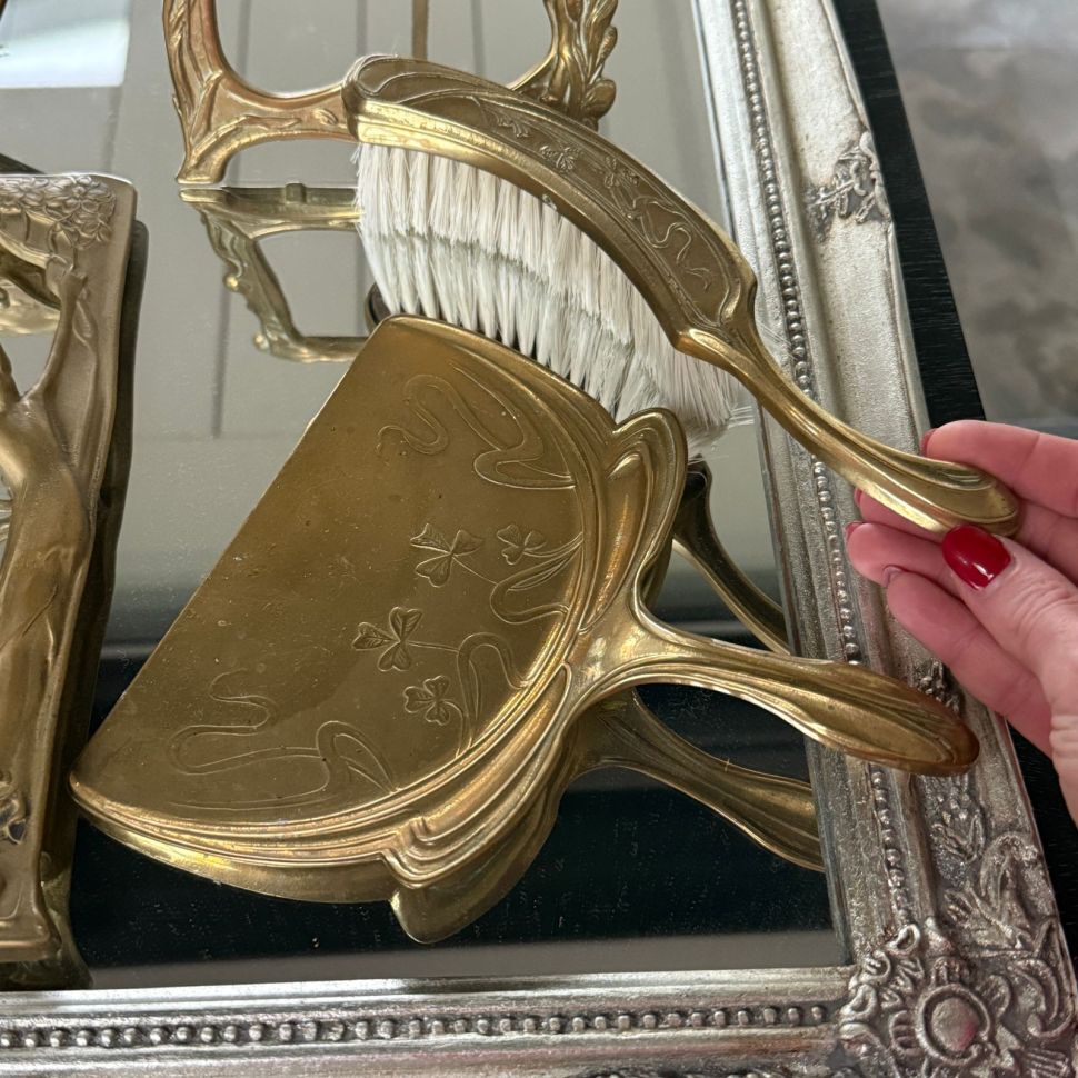 Набор для стола щетка и совок Арнуво латунь