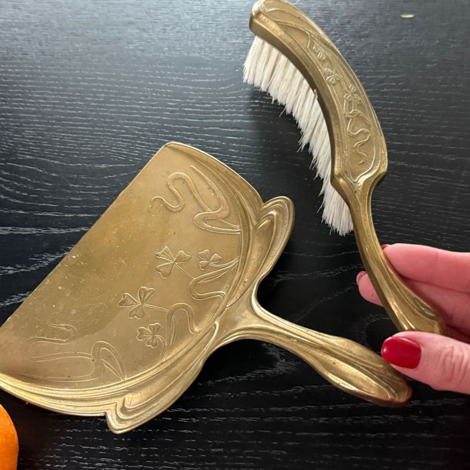 Набор для стола щетка и совок Арнуво латунь