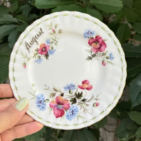 Тарелка Royal Albert 12 месяцев Август 16 см Англия