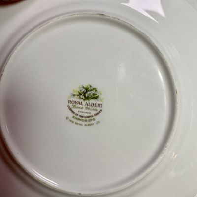 Тарелка Royal Albert 12 месяцев Август 16 см Англия