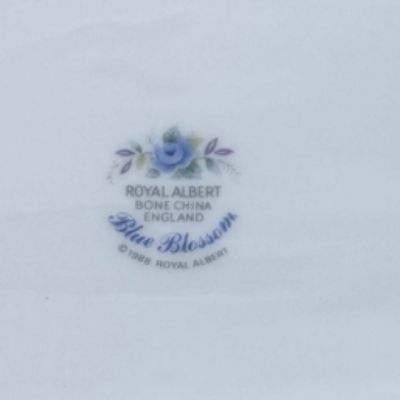 Блюдо с ручками Royal Albert Blue Blossom 27 см Англия