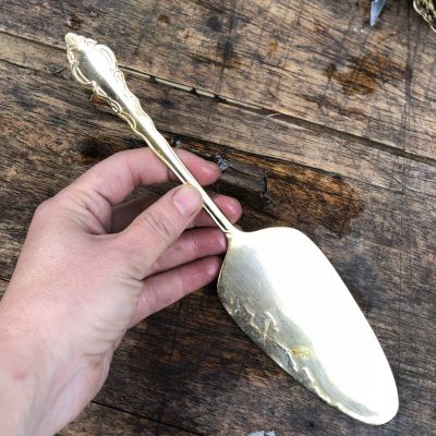 Лопатка для торта 24 см металл с золочением