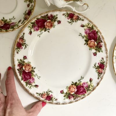 Тарелка для завтрака Royal Albert Old Country Roses 21 см
