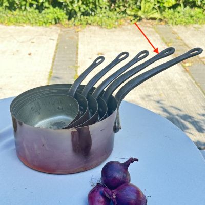 Ковш медный 2 л с чугунной ручкой