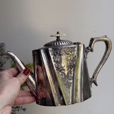 Чайник кофейник 1 л серебрение Англия конец XIX в. 