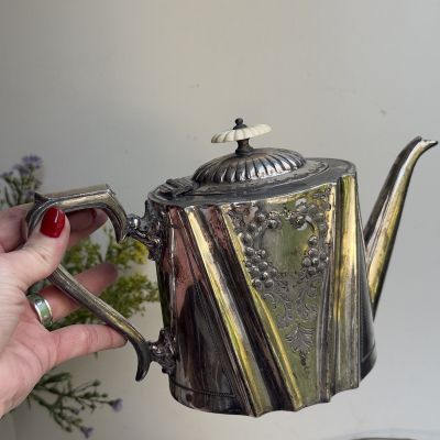 Чайник кофейник 1 л серебрение Англия конец XIX в. 
