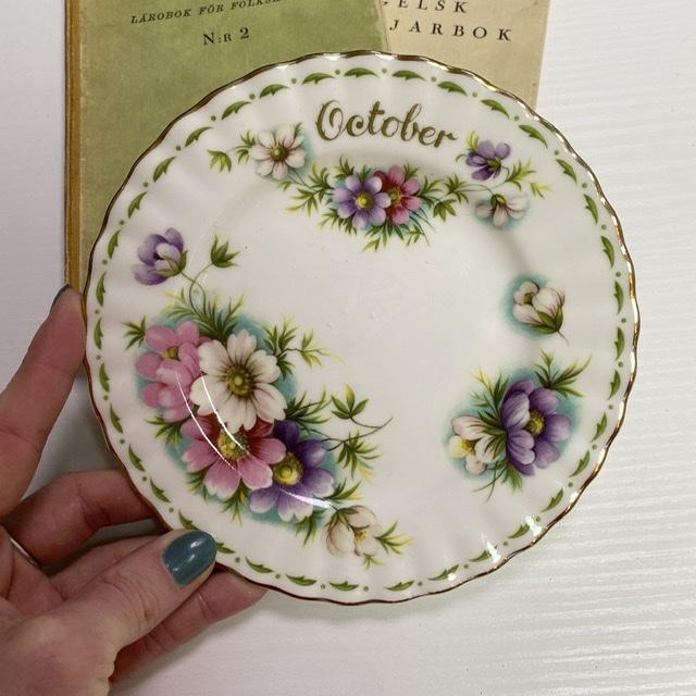 Тарелка 16 см October Royal Albert