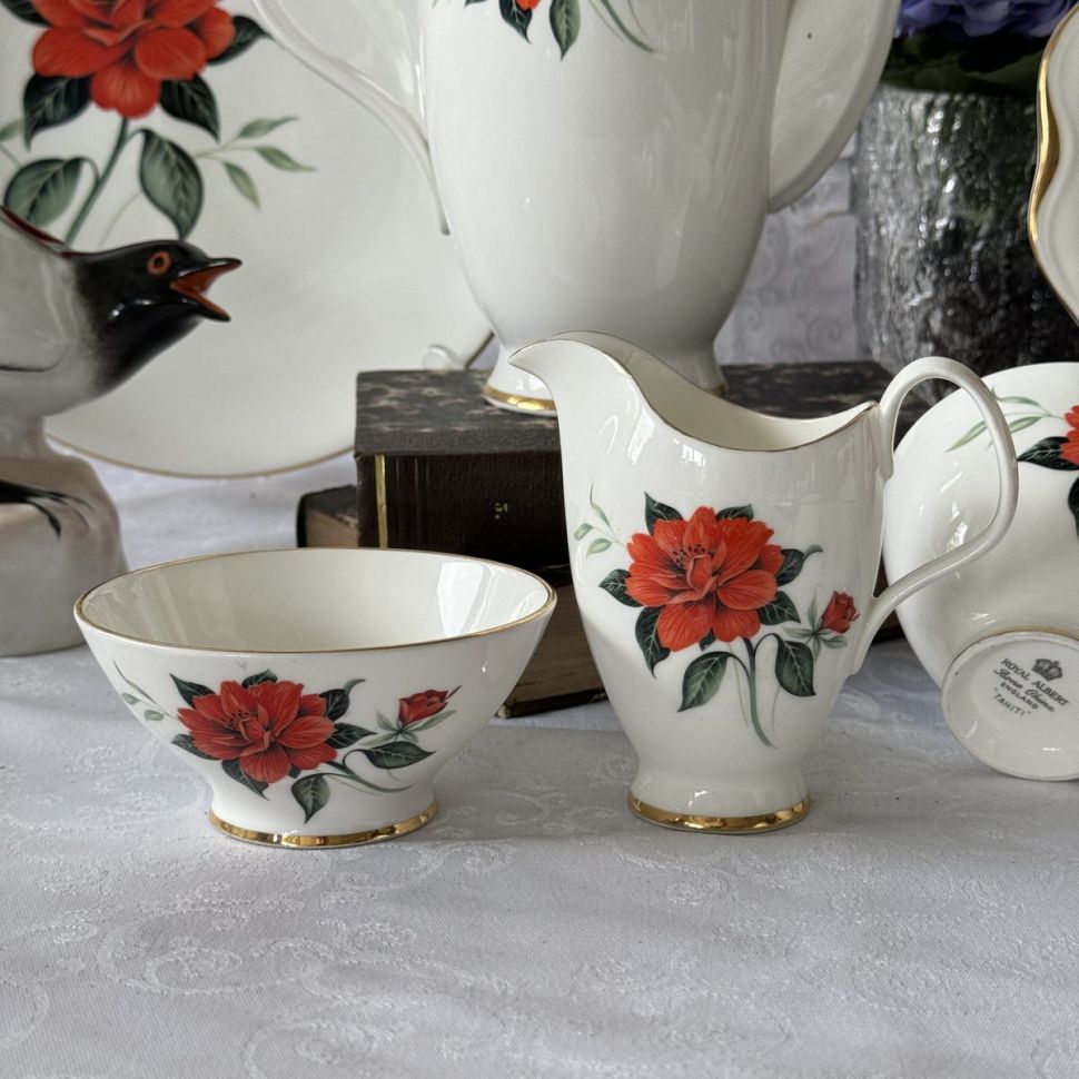 Молочник Royal Albert Tahiti 1950-1960 гг 250 мл Англия