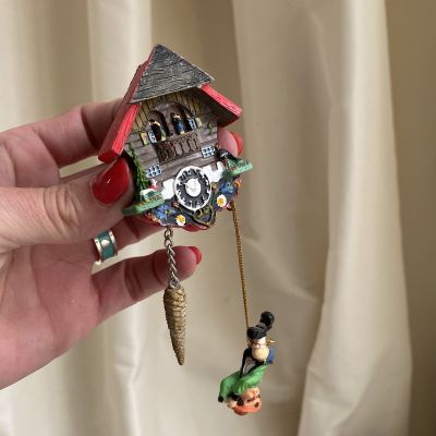 Магнит сувенир 7 см Часы дерево