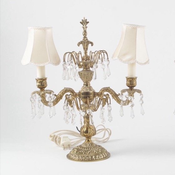 Лампа настольная электрическая с подвесками