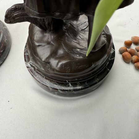 Статуэтка Скульптура Moreau Мальчик с птичкой 48 см Франция бронза мрамор