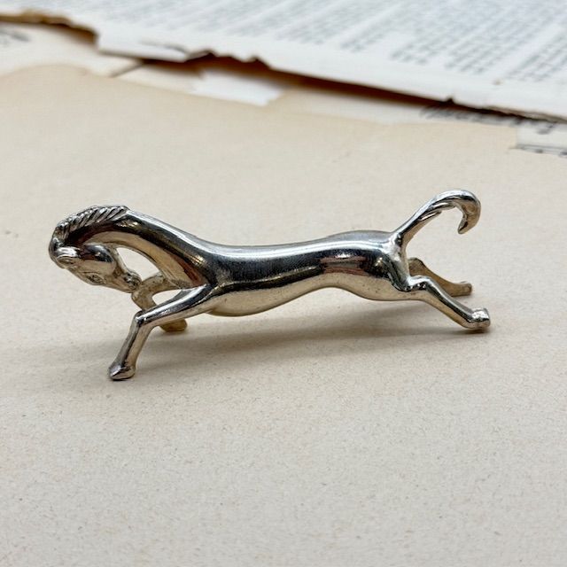 Подставка под приборы порт-куто Конь 8 см 