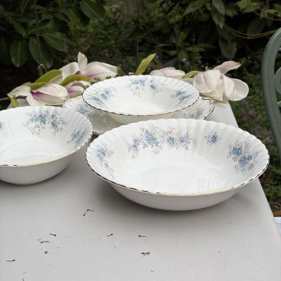 Салатник Royal Albert Blue Blossom 24 см Англия