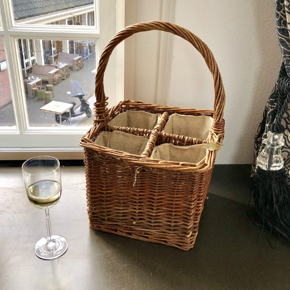 Корзина для пикника под 4 бутылки Riviera Maison