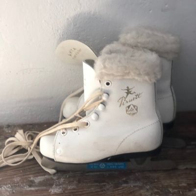 Коньки фигурные детские белые 27 размер